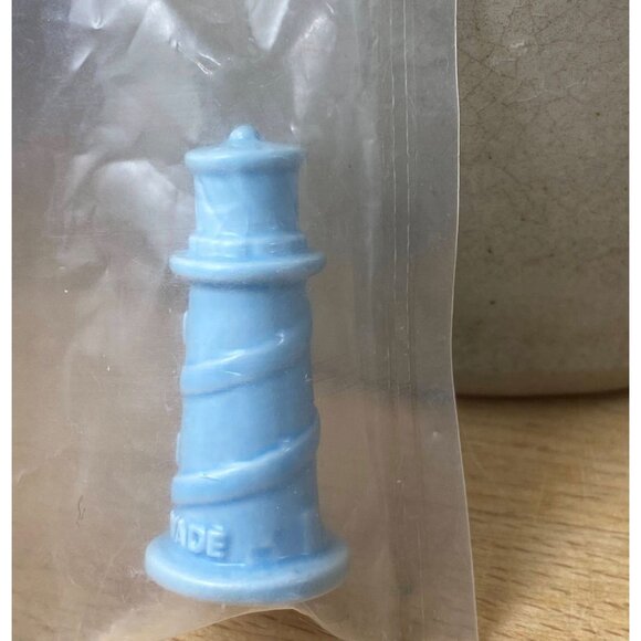 MINT Wade Whimsies Nautical Miniatures – Set of 5 Vintage Red Rose Tea Figurines - Picture 10 of 11